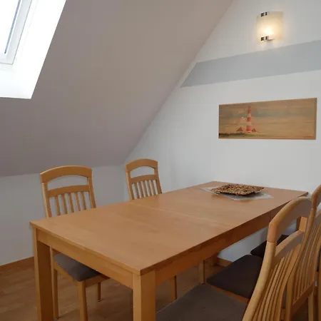 Holiday home Ferienhaus Inselblick- Og *